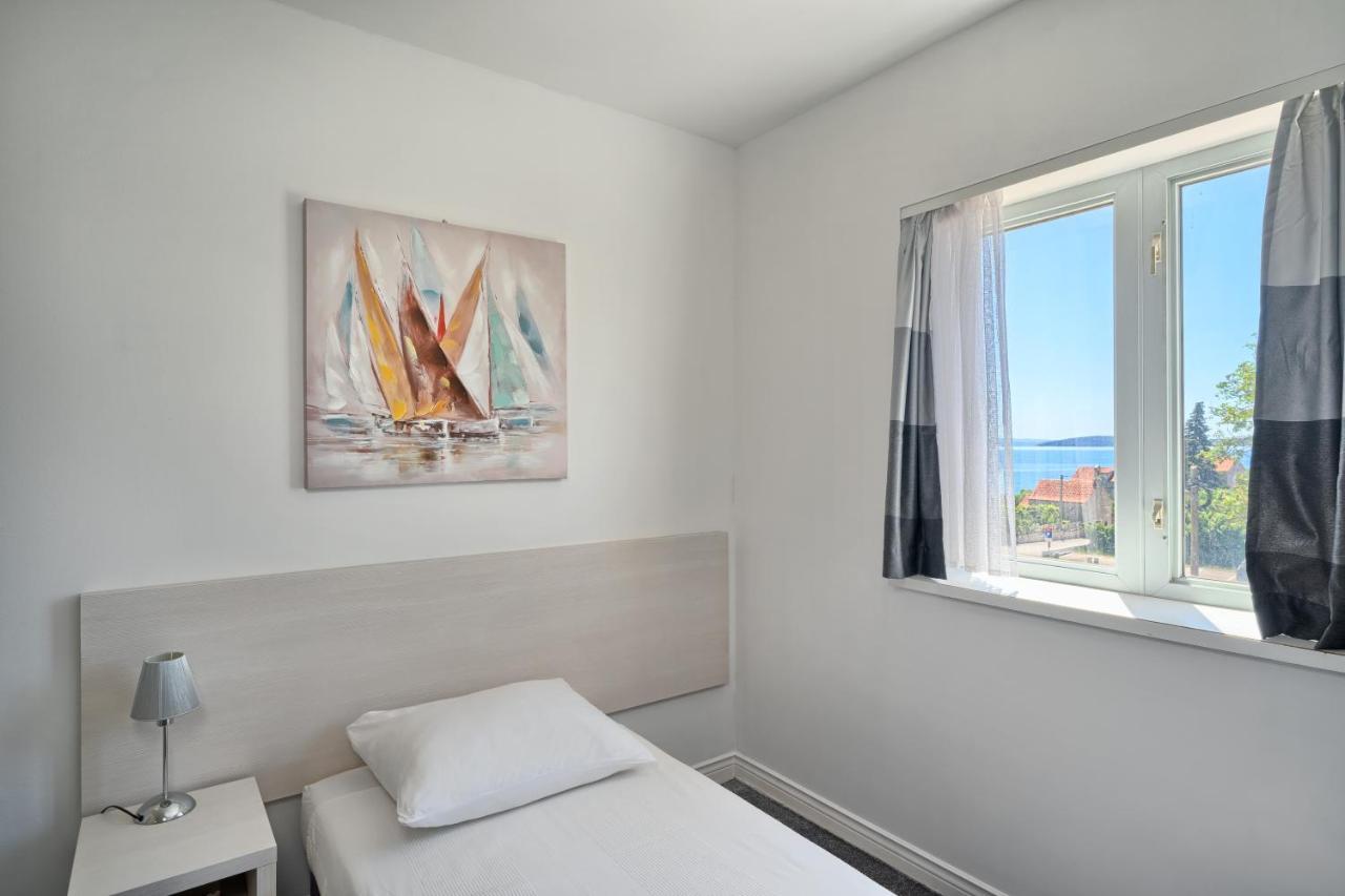 Hotel Aqua - Guest Rooms & Suites Каштела Екстер'єр фото